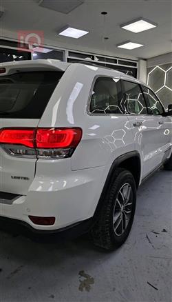 جيب جراند شيروكي